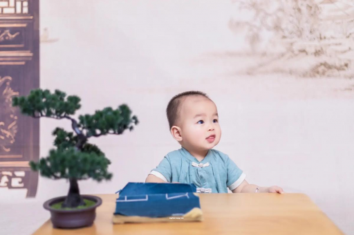 兰州宝宝眼屎多是什么原因 兰州宝宝眼屎多是什么原因